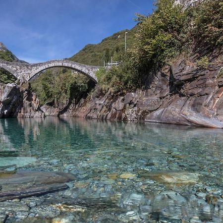 Appartamento Lungolago Rosso Locarno Esterno foto